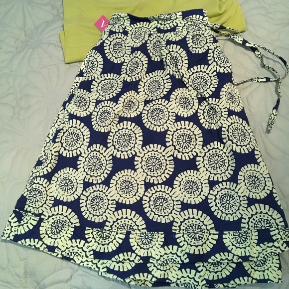 Target Merona skirt with Mossimo tank top - Picture 2 of 6